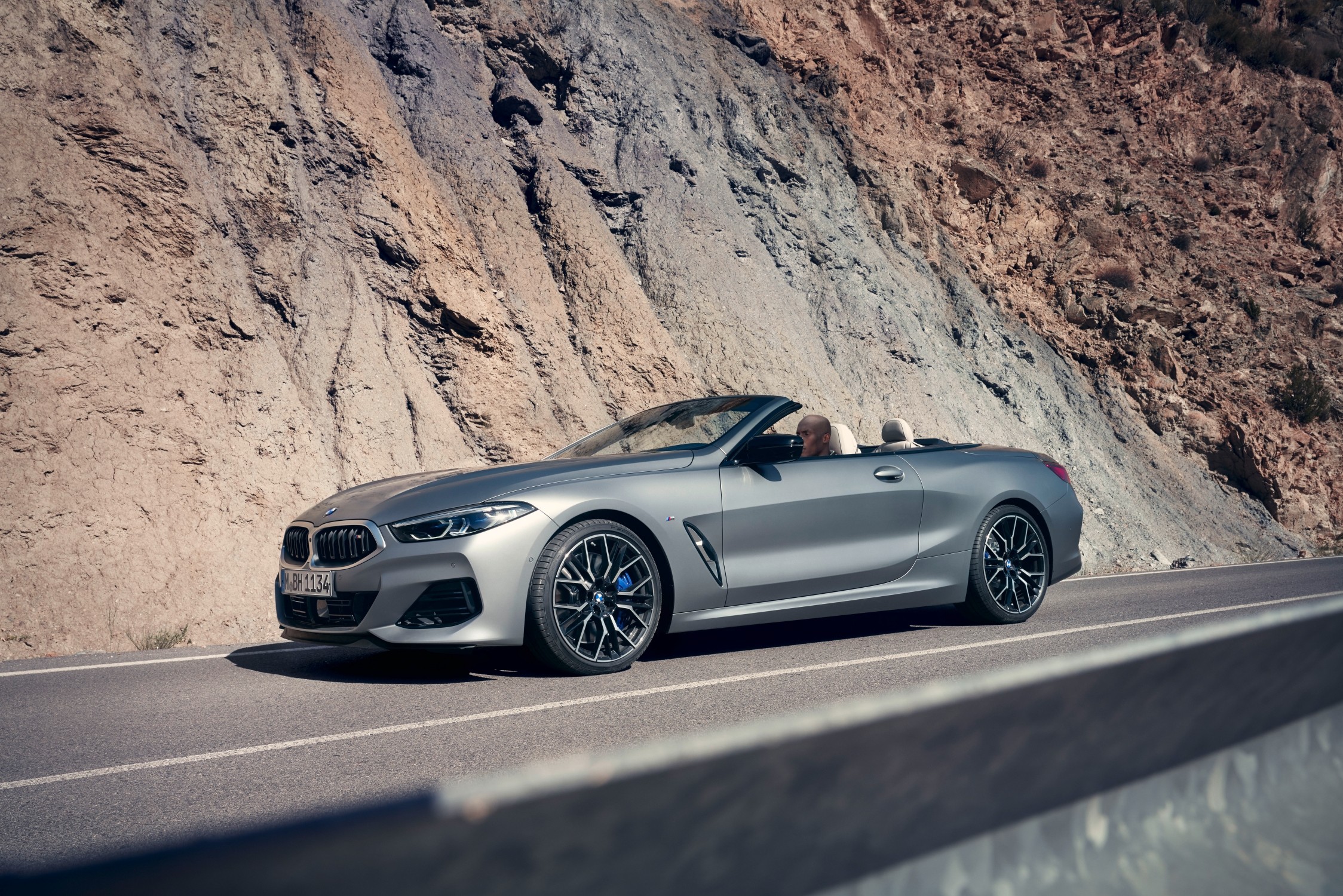 BMW 8 serija