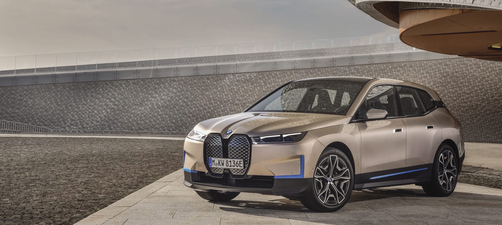 BMW pristatė elektrinį visureigį „BMW iX“ su 5G ir autonominio vairavimo sistemomis. BMW pristatė elektrinį visureigį „BMW iX“ su 5G ir autonominio vairavimo sistemomis.
