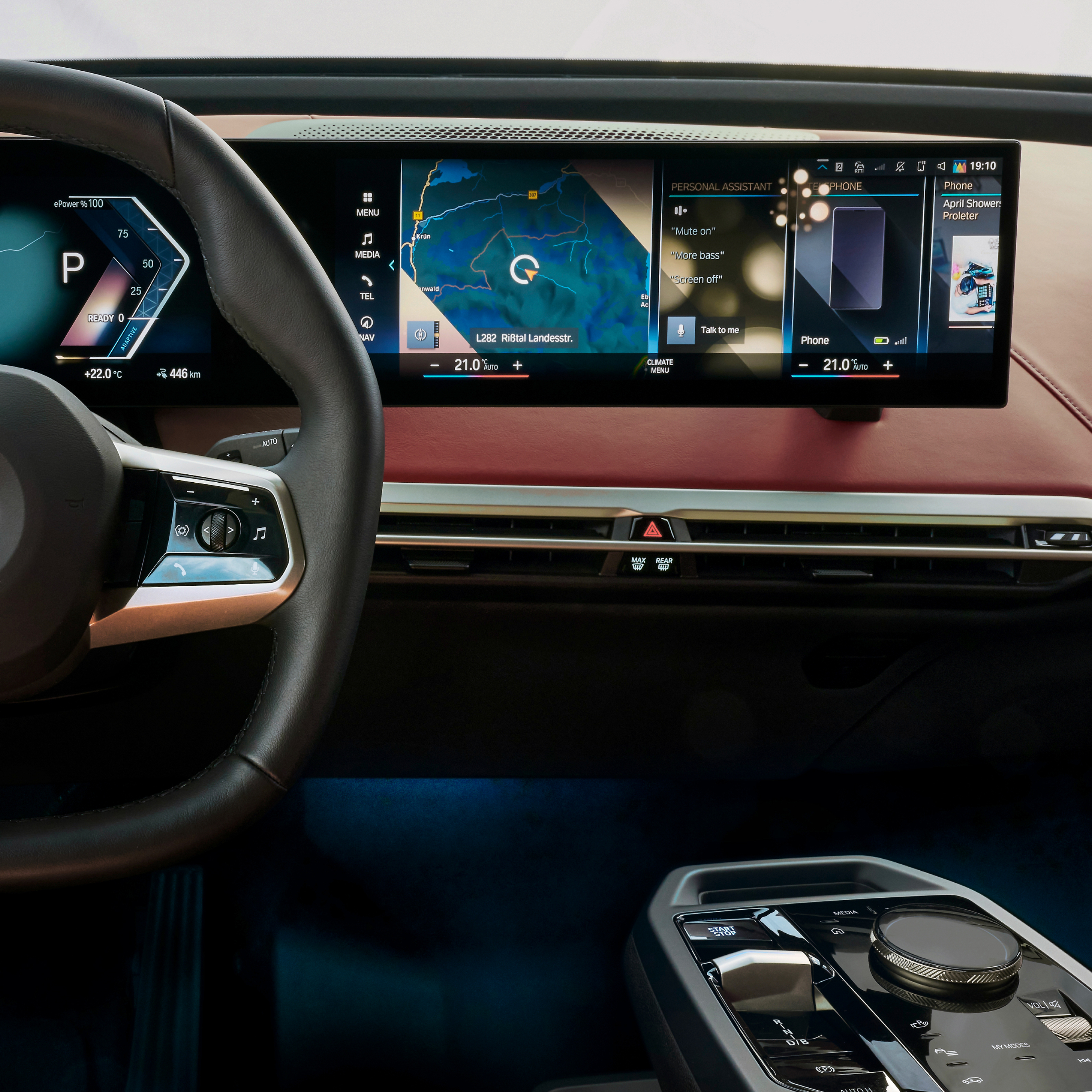 BMW ekrano su programomis vaizdas iš arti