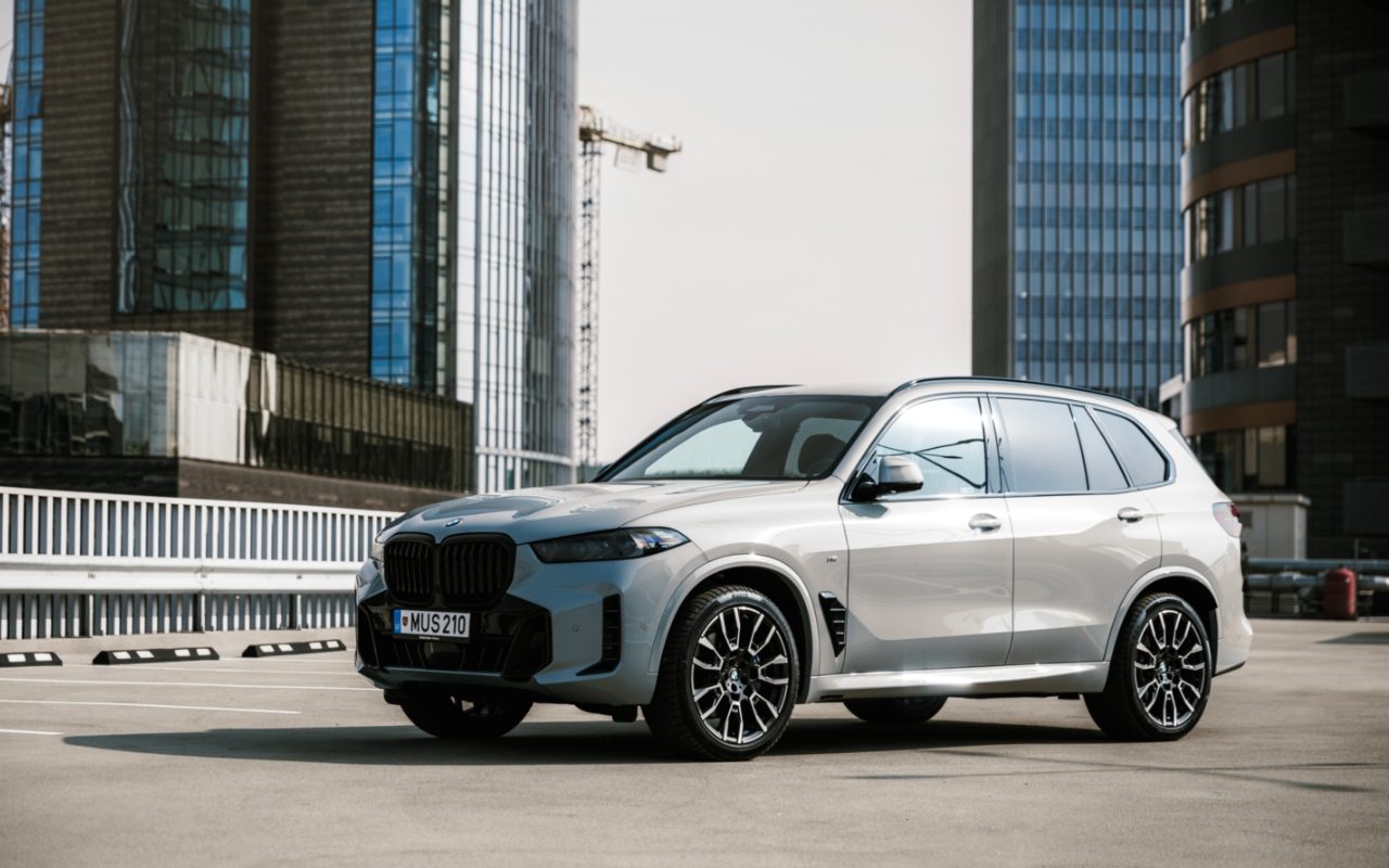 BMW X5 nuo 85 344 Eur.