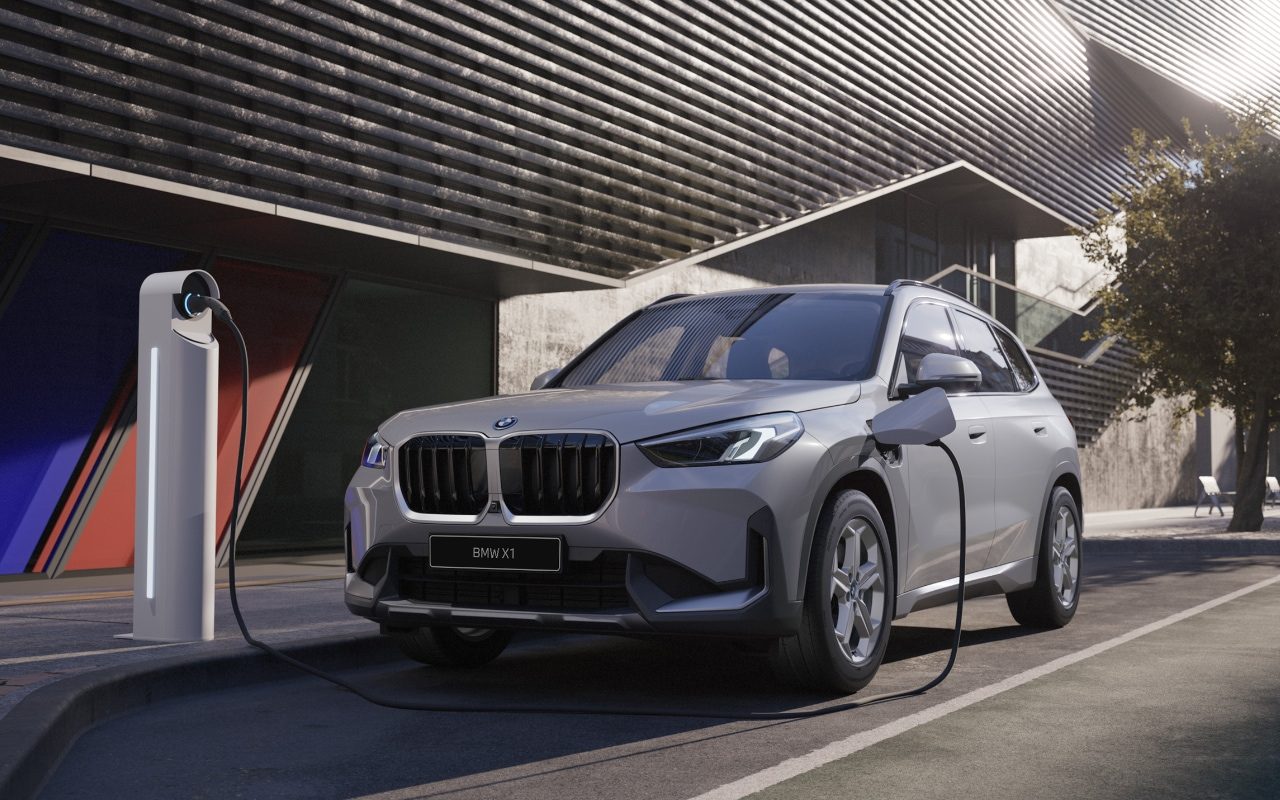 BMW X1 xDrive25e Pasiūlymo kaina 44 999 Eur.