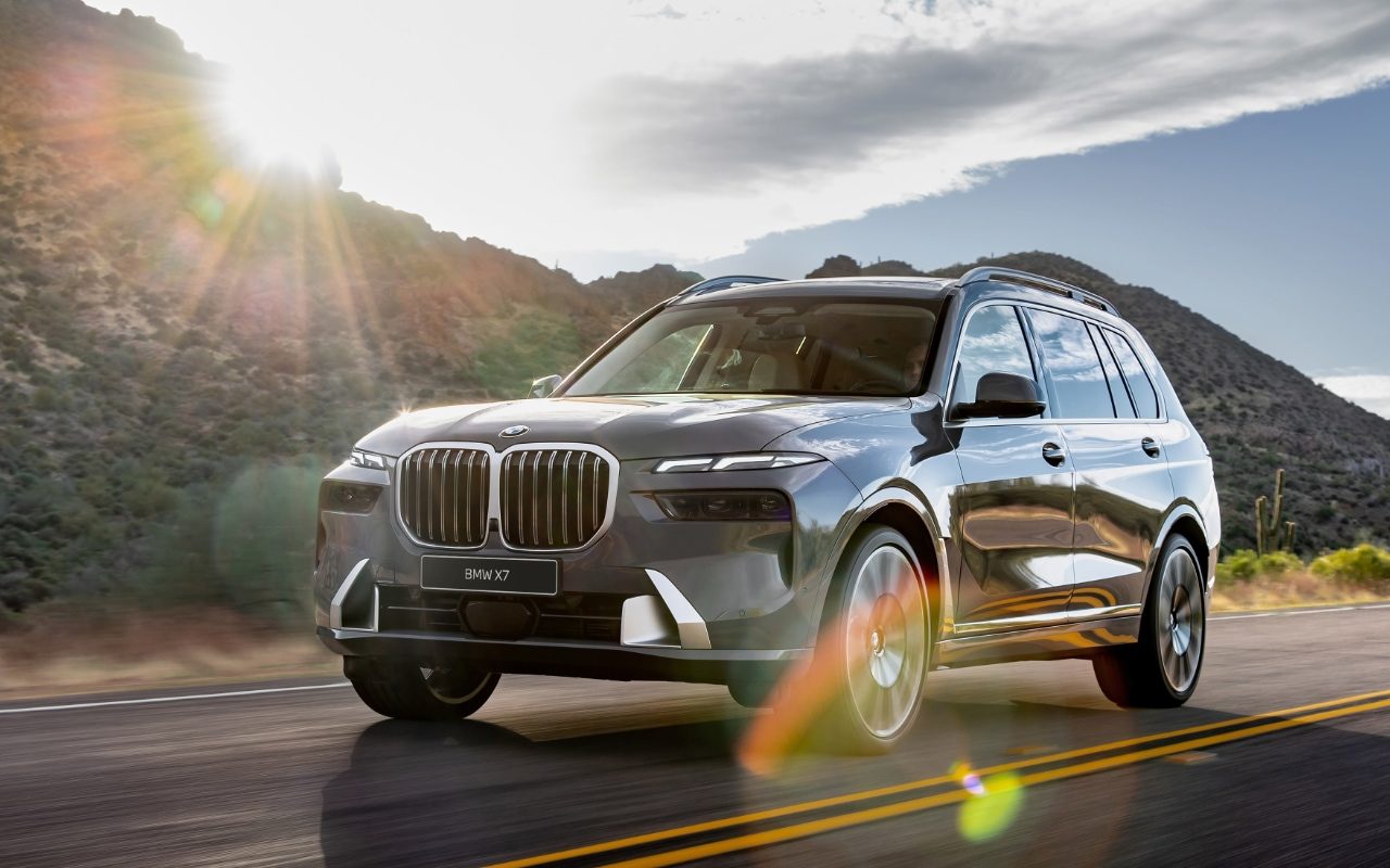 BMW X7 xDrive40i Pasiūlymo kaina nuo 125 552 Eur.