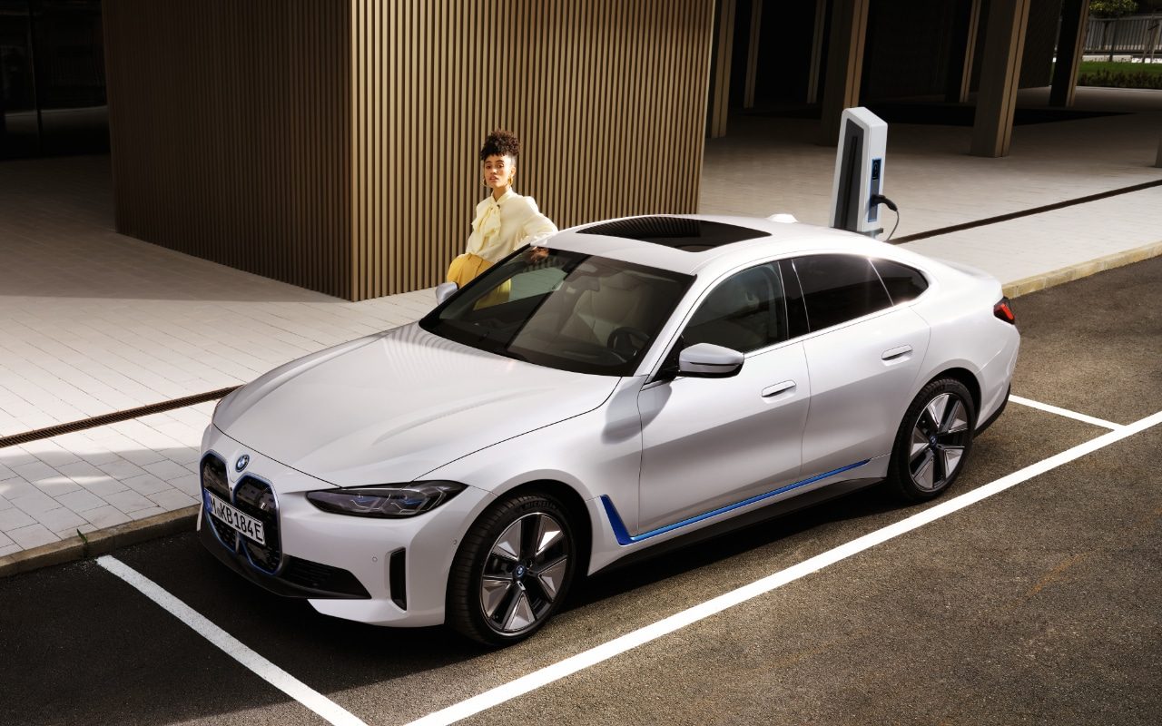 BMW i4 eDrive40 Pasiūlymo kaina 51 891 Eur.
