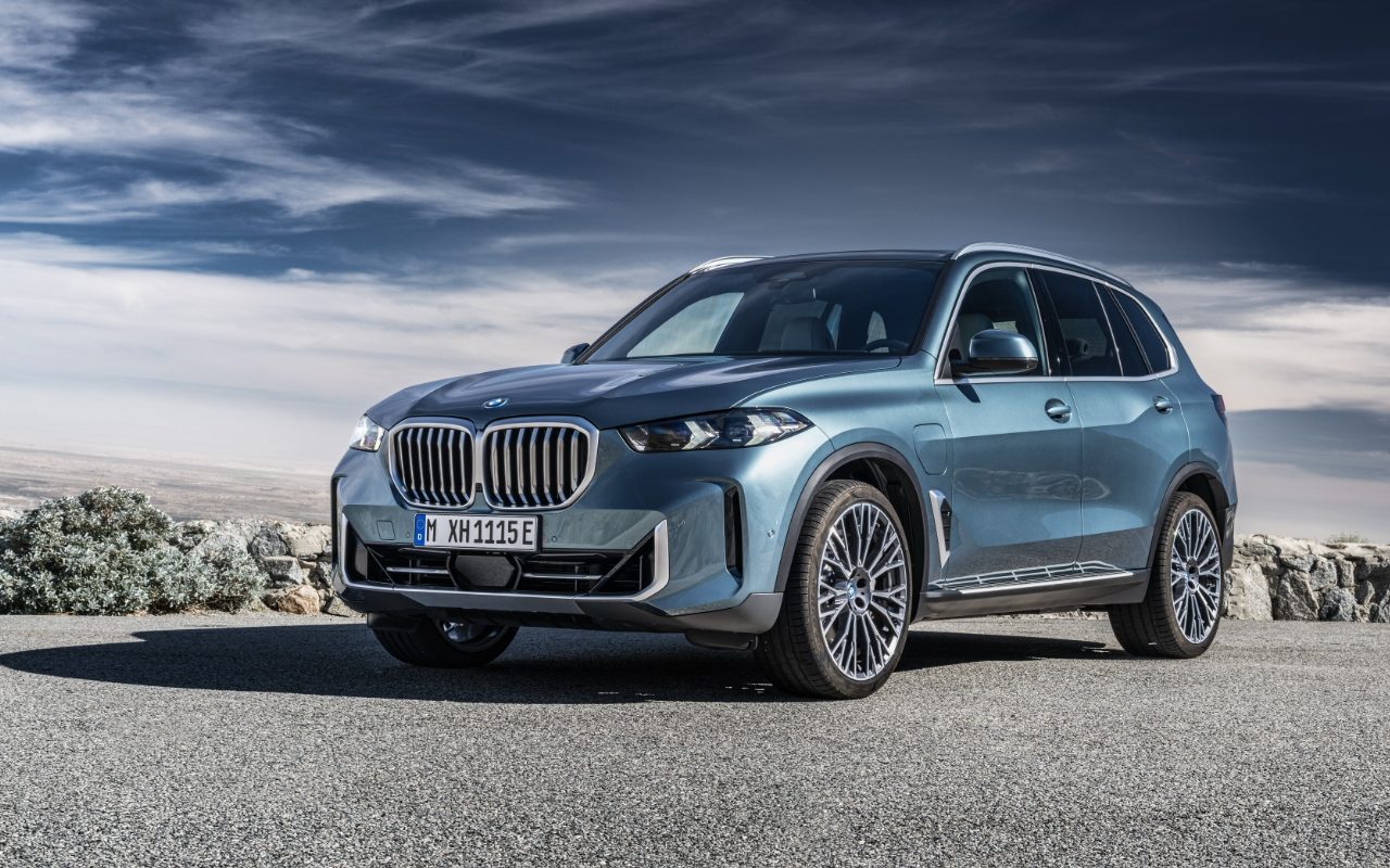 BMW X5 xDrive50e LCI nuo 88 060 Eur.