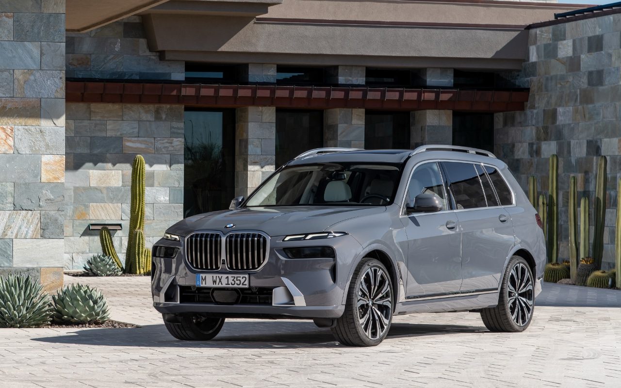 BMW X7 xDrive40i Pasiūlymo kaina 125 393 Eur.