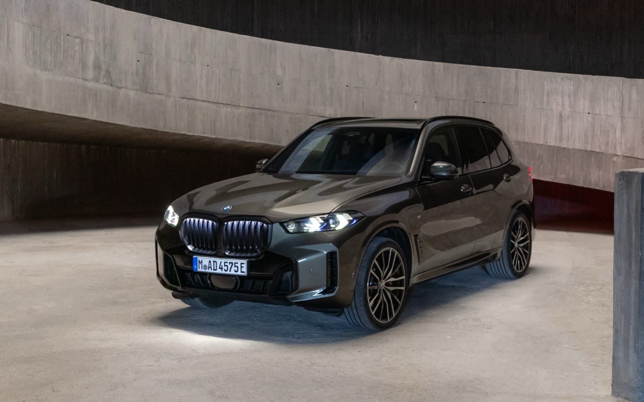 BMW X5 xDrive30d LCI Pasiūlymo kaina 81 252 Eur.