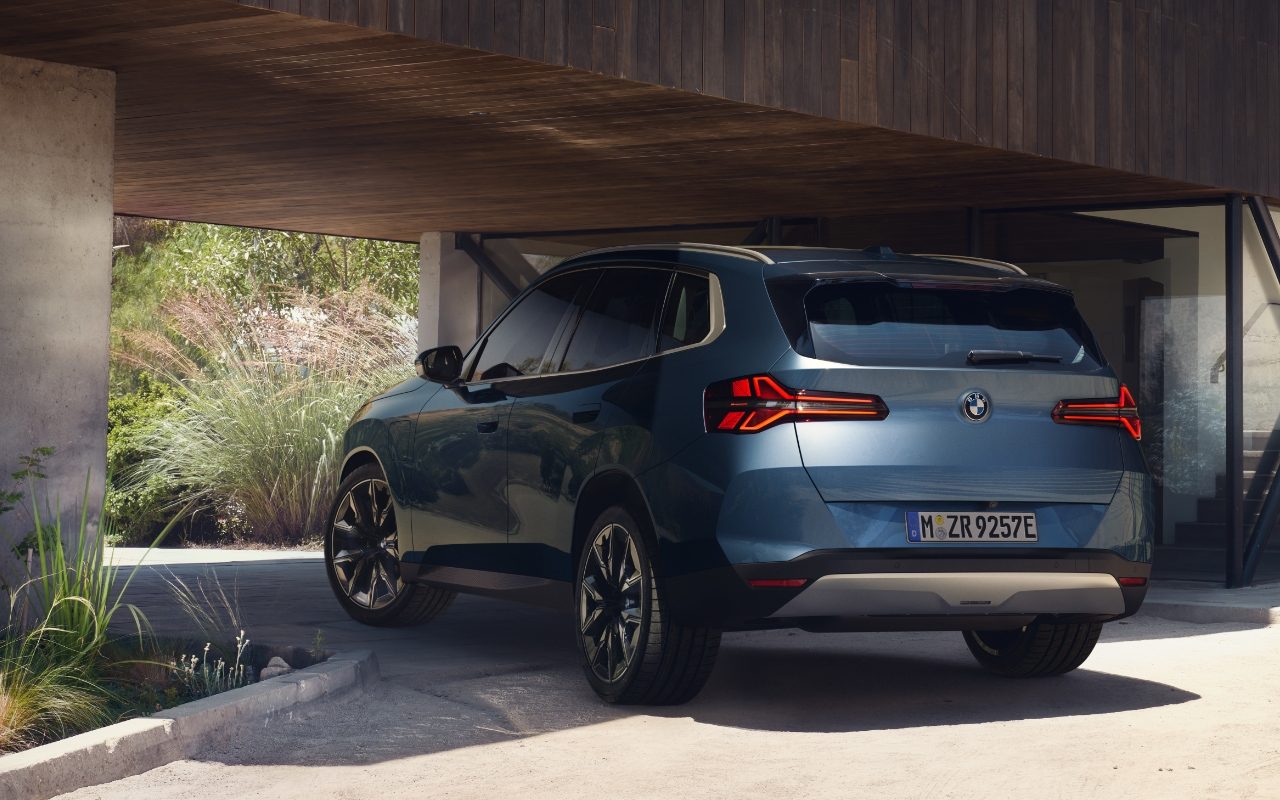 BMW X3 30e nuo 60 980 Eur.