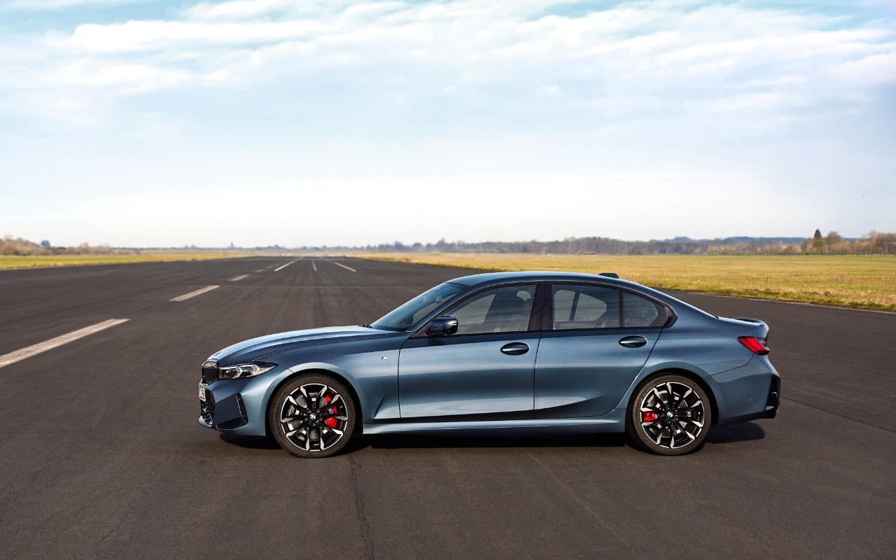 BMW 320i xDrive ir 330e xDrive nuo 44 900 Eur.