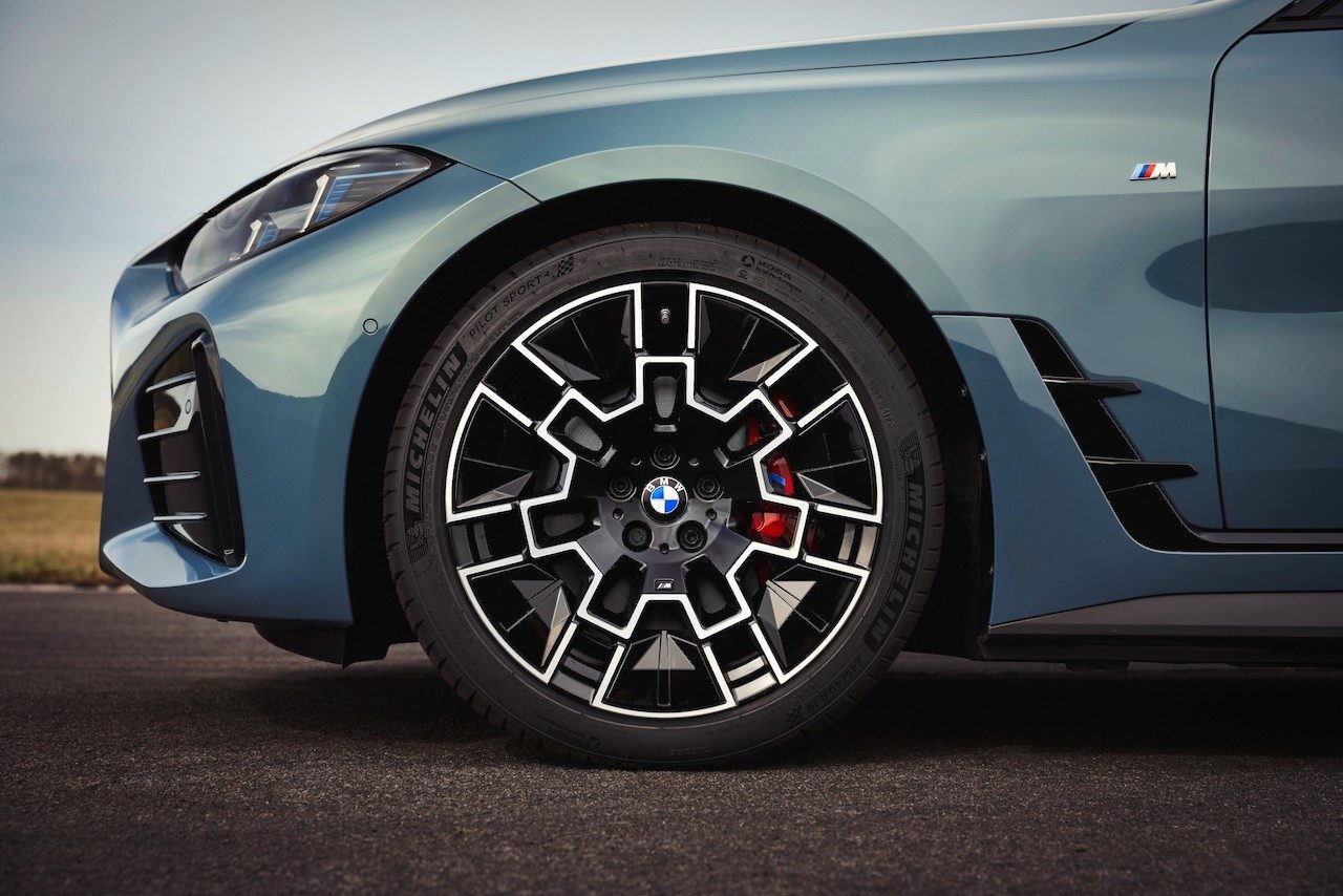 BMW 4