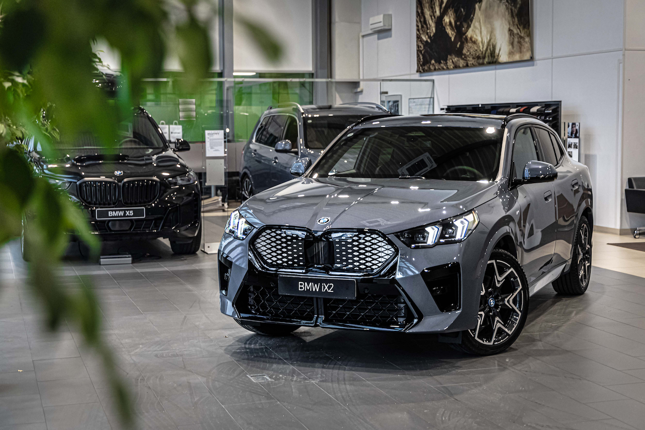 BMW iX2