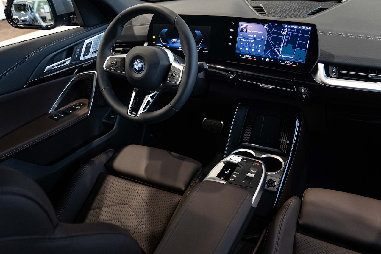 BMW iX2