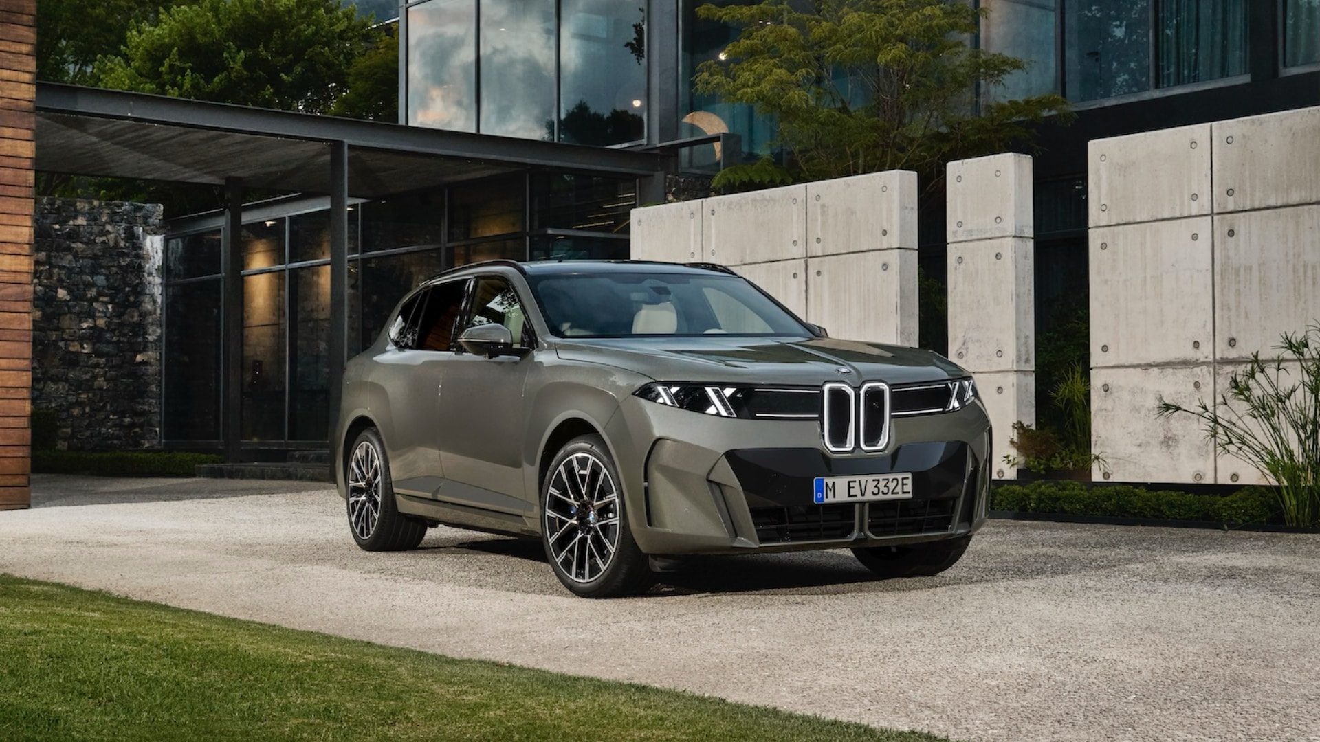 „BMW iX3“ testas: ar elektromobiliai iš tiesų nuvažiuoja tiek, kiek žadama?