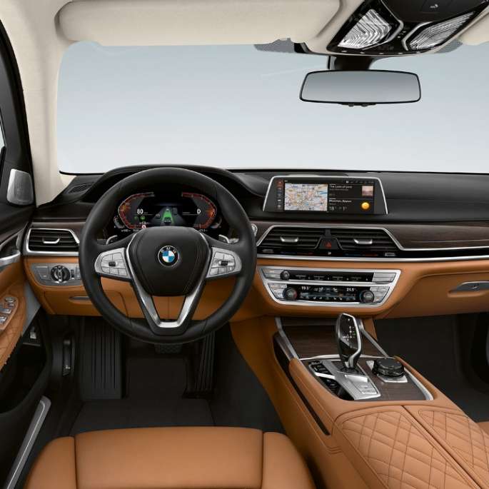 BMW 7 serijos sedano su Pure Excellence eksterjero dizainu interjeras BMW 7 serijos sedano su Pure Excellence eksterjero dizainu interjeras