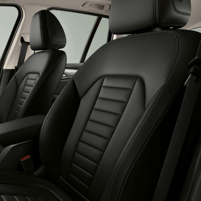 BMW iX3 G08 2020 modelis „Inspiring“, sportinės vairuotojo ir priekinio keleivio mokos spalvos Vernasca odos sėdynės, interjeras